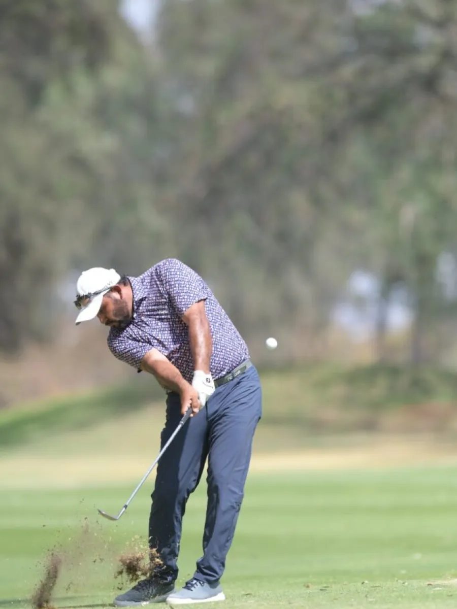 José de Jesús Rodríguez compite en un campo de golf
